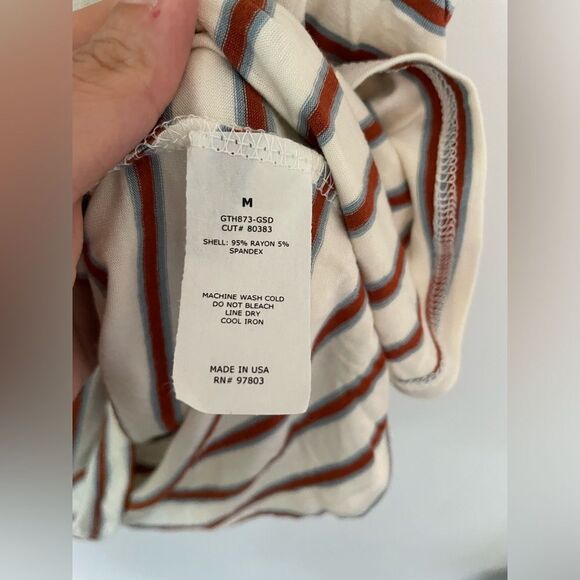 Green Envelope Striped Soft Knit tank top with tie back size medium NEW - Picture 4 of 6